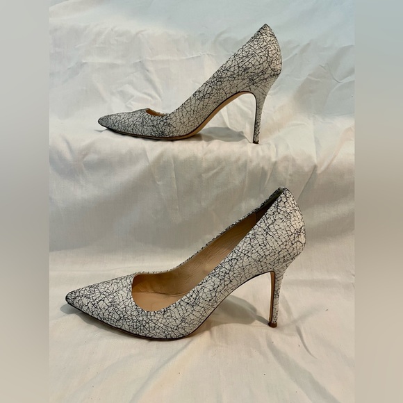 J.Crew Elsie Crackled Leather Pumps in White. Style No. B7978 Size: 8 1/2 - Picture 2 of 7